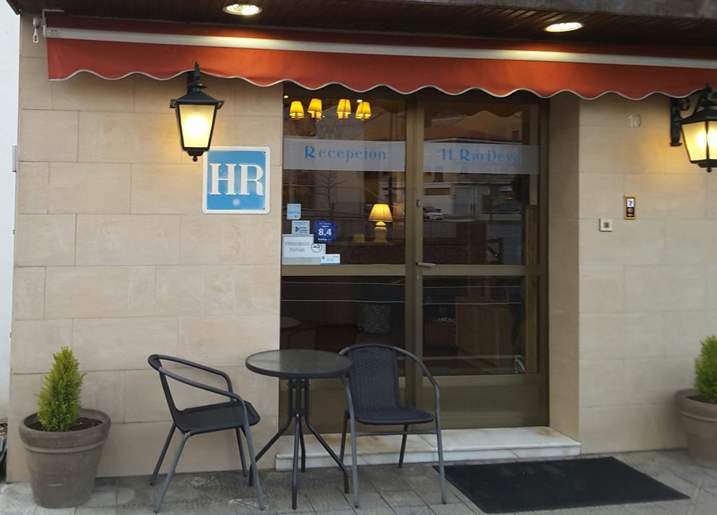 Hotel Riodeva à Unquera Extérieur photo